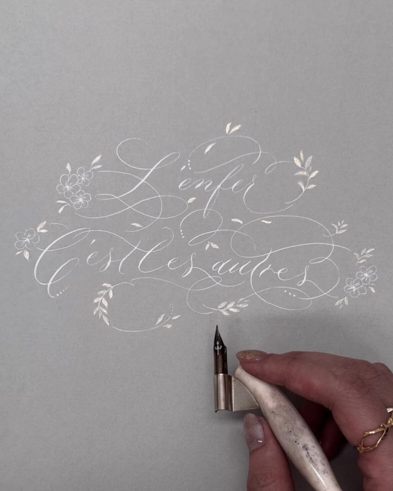 Artpiece-Art-Deco-Home-deco-Roey-Tang-Hong-Kong-Engraver-Calligrapher-Artist