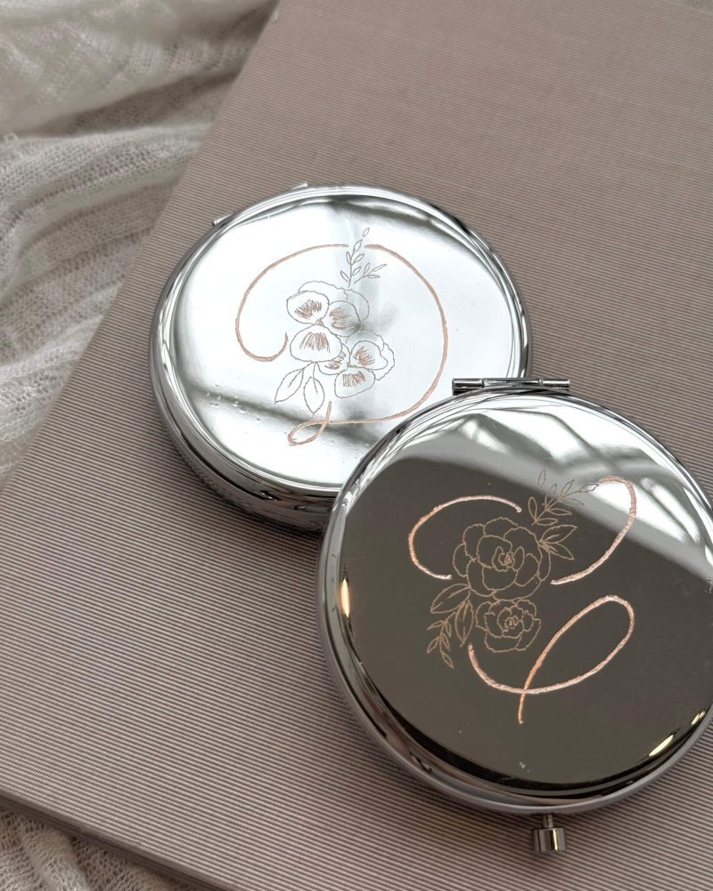 Engraved-Mirror-Wedding-keepsake-family-Heirloom-Roey-Tang-Hong-Kong-Engraver-Calligrapher-Artist